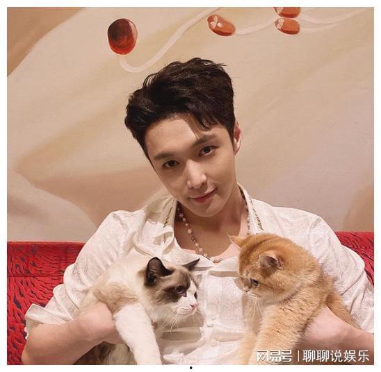 时尚圈博主爆料视频大全,潮流风向标背后的秘密揭晓 第2张 时尚圈博主爆料视频大全,潮流风向标背后的秘密揭晓 第2张